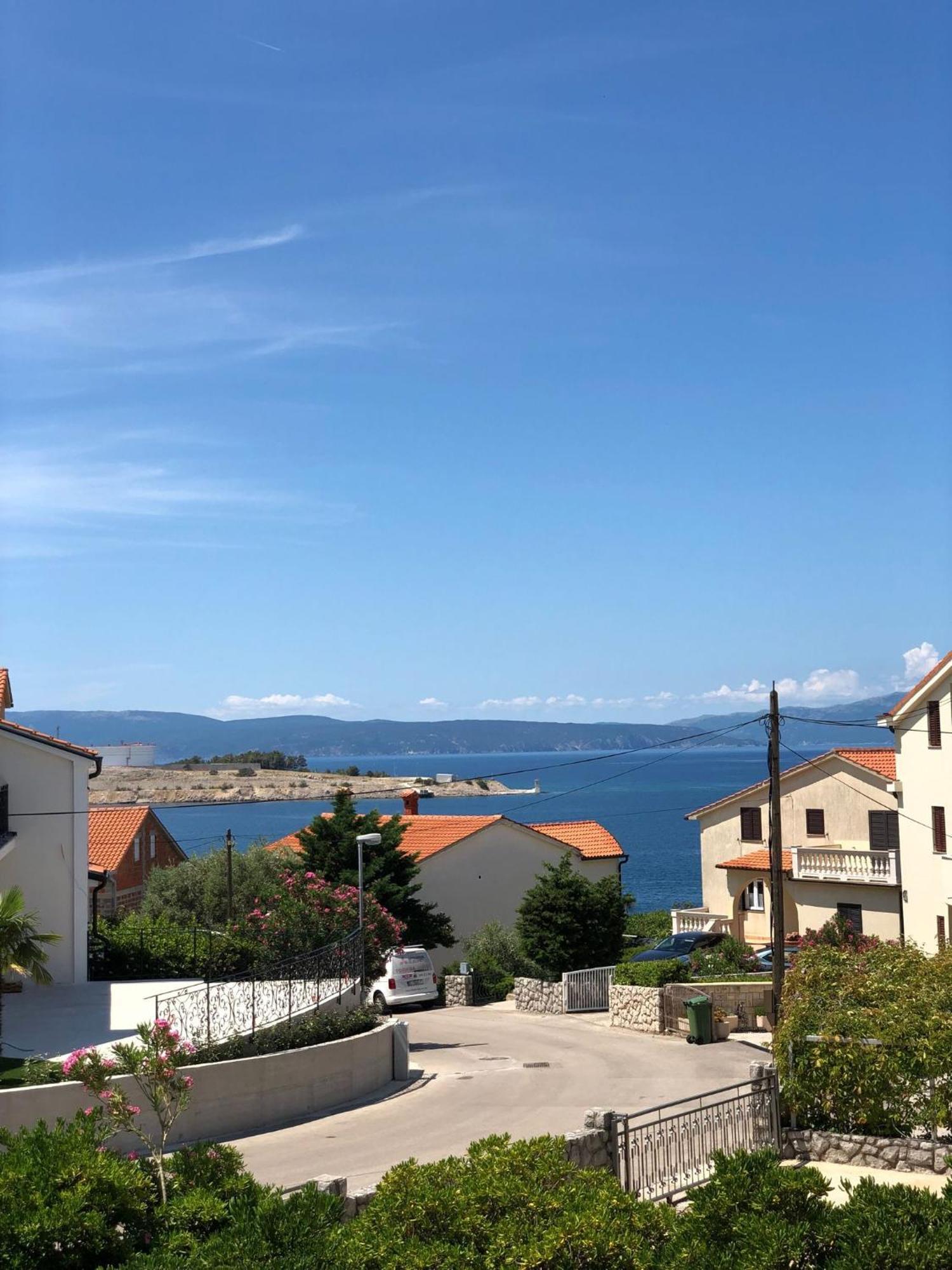 Studio Apartman Magdalena Lägenhet Omišalj Exteriör bild