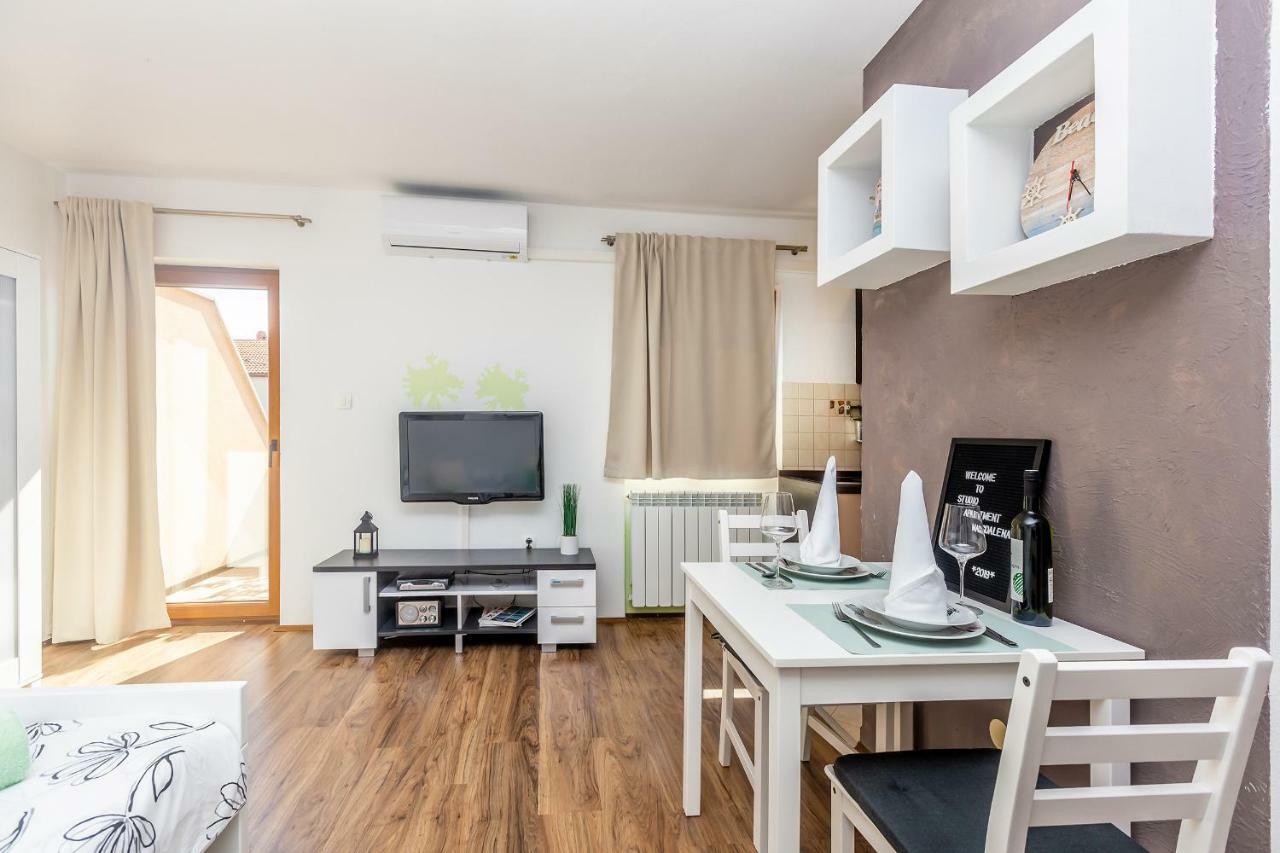 Studio Apartman Magdalena Lägenhet Omišalj Exteriör bild